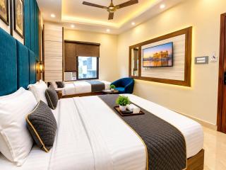 BLACKWOOD -140 Metres- Near Golden Temple - 1