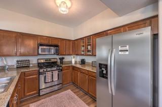 Summerlin Retreat Pool & Gym, Near Red Rock - 4
