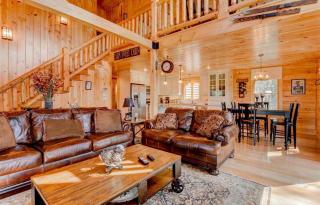 Beautiful and Modern New England Cabin for a White Mountains Vacation - 8