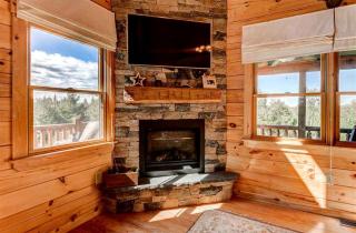 Beautiful and Modern New England Cabin for a White Mountains Vacation - 5