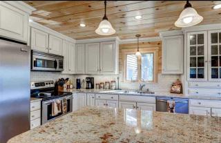 Beautiful and Modern New England Cabin for a White Mountains Vacation - 2