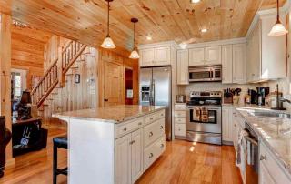 Beautiful and Modern New England Cabin for a White Mountains Vacation - 1