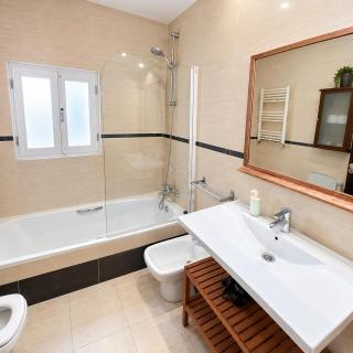 Centrally located flat in Madrid for 6 people - Madrid - 3