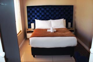 Makay's Guests House - 1