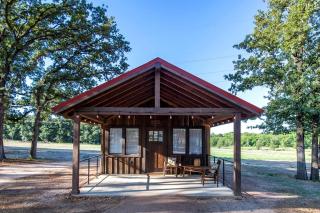 Outdoor Adventure in a Charming Cabin near Elm Mott, Texas - 0