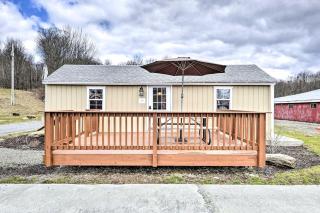 Spacious Cabin for Cozy Group Getaways in Pleasant Mount, Pennsylvania - 4