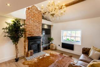 Rooftop One-Bedroom Apartment Near East Midlands Airport - 8