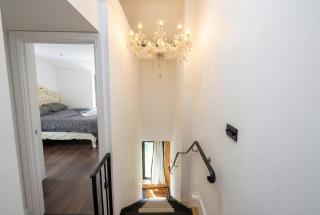 Rooftop One-Bedroom Apartment Near East Midlands Airport - 1