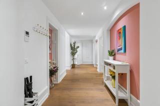Spacious Apartment with Balcony & Great Location - 2