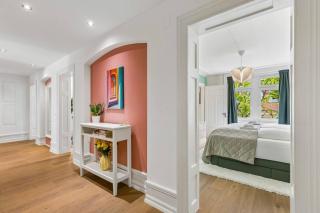 Spacious Apartment with Balcony & Great Location - 0