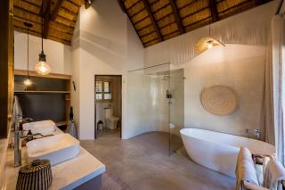 Inyati Game Lodge - 8