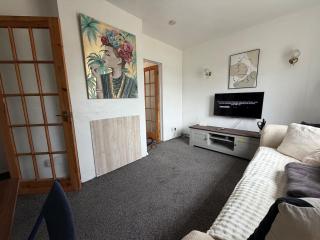 The Galley Hill House with free Parking - 8