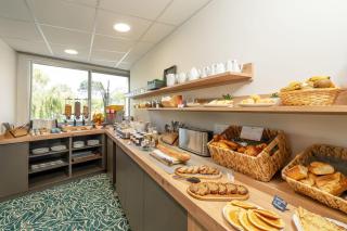 Best Western Hotel Le Crystal Dinard - 4