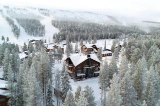 Nova Ski Residence A8, Hot Tub Access, Ski-in Ski-out by Aavalevi - 6