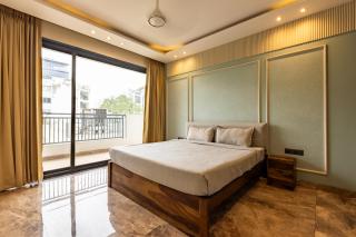 Liv Regalia - Grand 4BHK Apartment on Golf Course Road - Gurgaon - 9