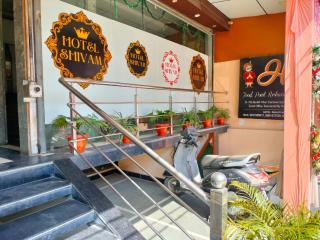 Hotel Shivam & Food Point restaurant - 1