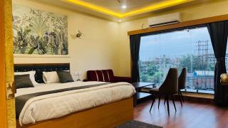 HOTEL MAHARATNAM INN A Unit of Maharatnam - 7