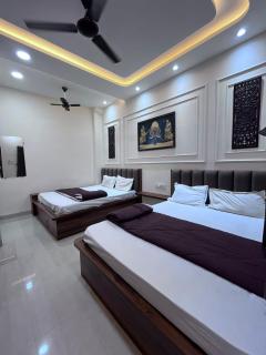 Hotel The Maa Palace 1 KM From Shri Mahakaleshwar Jyotirlinga Temple - 7