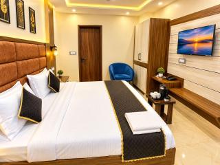 Hotel M Dreams- 2 Min Walk from Golden Temple - 5
