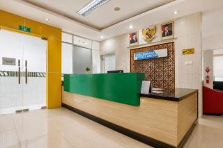 Townhouse Oak Hotel Damar Kurung - 9