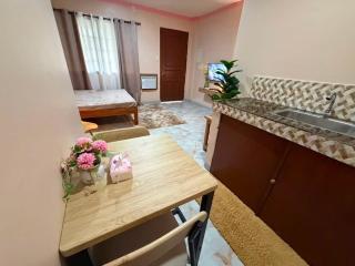 Tahanan Verde BnB Cozy Stay Green Room - 5