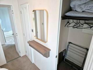 Alberta Holiday Park - Cambridge Villa sleeps 6! - 4