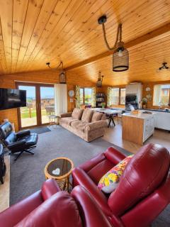 3-Bed Ocean View Lodge - Parking & Terrace - 1