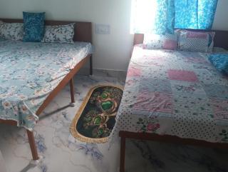 Mon Mayuri Guest House - 1