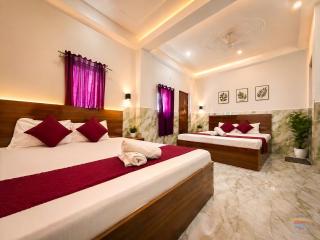 K D Dham Hotel - Near Prem Mandir - 6