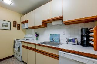 Extended Stay Condo: 6 Mi to UConn Health - 9