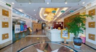 Vienna Hotel Shenzhen Bijiashan Yinhu Metro Station - 4