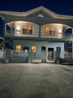 I-ARK Apartments - Unit 1 - 2 bedroom apartment - 4