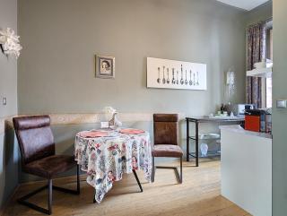Quiet Boutique Apartment near Charles Bridge - 5