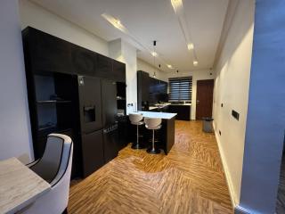 Modern 4BR & Penthouse duplex for Short-let - 5