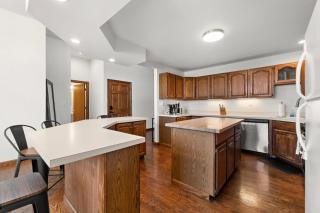 Downtown Charlevoix Loft Lake View Pool Table - 6