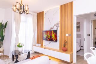 Modern & Cozy 1 Bedroom Retreat in Tatu City - 6