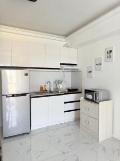 Elegant 1BR in Avida Towers with Netflix & Pool - 7