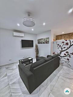 July Modern Loft - 2