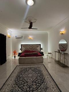 The Executive Bungalow - 4