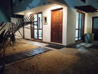 Peaceful 3-Level Luxury Home with Private Parking - 5