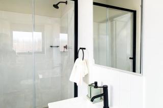The Ember Stay-Luxury Apartment - 7