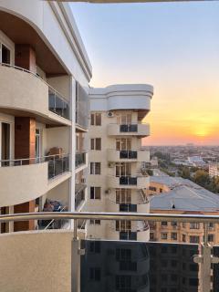 Diplomat Residence Modern Apartment on the 15th Floor - 4