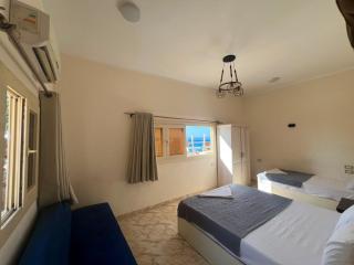 Motta house - sea& tourist promenade view - 2
