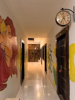Hotel Mid City - 8