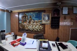 Platinum In Guest House - 9