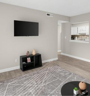 Relaxing Retreat with Modern Conveniences - 3