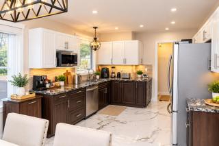 Luxury Riverfront Villa Walk to Beach - 3