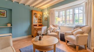 Manor Lodge Cottage - 2