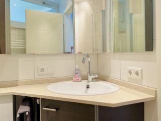Strand Suite - 2