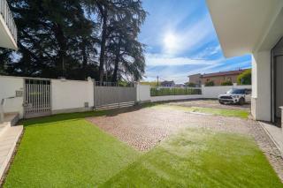 Milano Malpensa 5' - FreePark, Wifi, AC - 3 Suite - 5